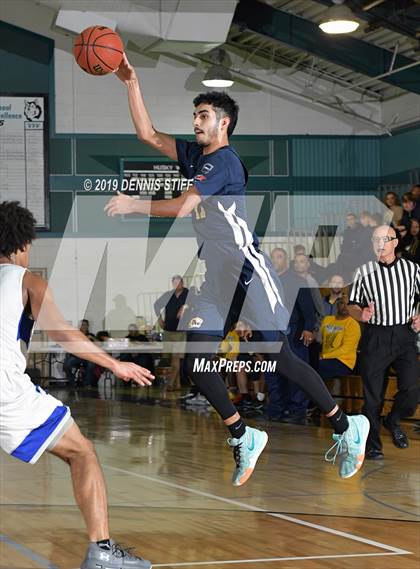 Thumbnail 2 in Inderkum vs. Capital Christian (Adidas Challenge) photogallery.