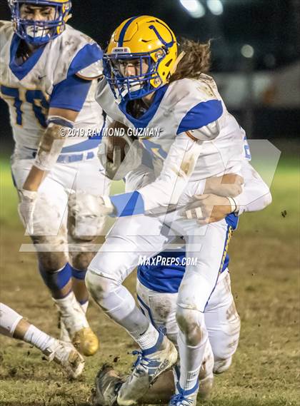 Thumbnail 2 in Dos Palos @ Caruthers (CIF CS D5 Final) photogallery.