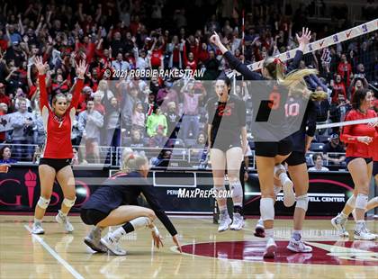Thumbnail 2 in Lovejoy vs. Grapevine (UIL Volleyball 5A Finals) photogallery.