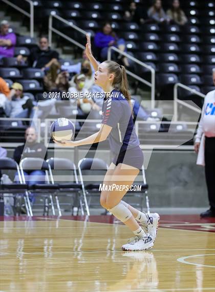 Thumbnail 2 in Lovejoy vs. Grapevine (UIL Volleyball 5A Finals) photogallery.