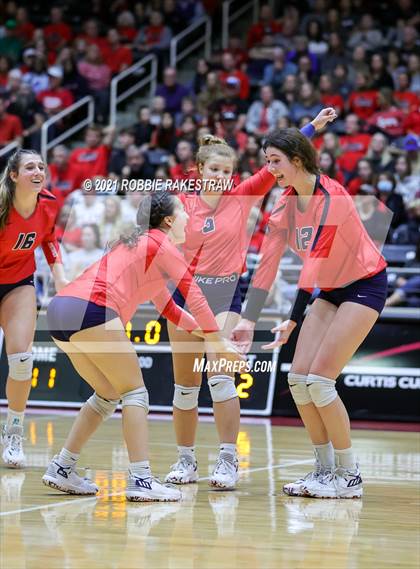 Thumbnail 1 in Lovejoy vs. Grapevine (UIL Volleyball 5A Finals) photogallery.