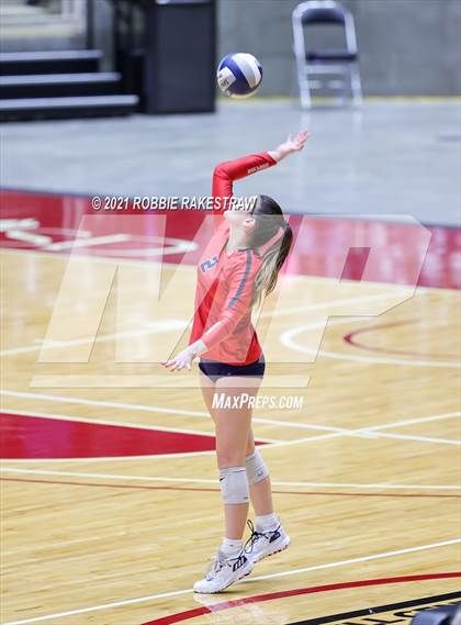 Thumbnail 3 in Lovejoy vs. Grapevine (UIL Volleyball 5A Finals) photogallery.