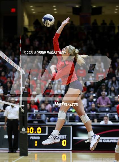Thumbnail 2 in Lovejoy vs. Grapevine (UIL Volleyball 5A Finals) photogallery.