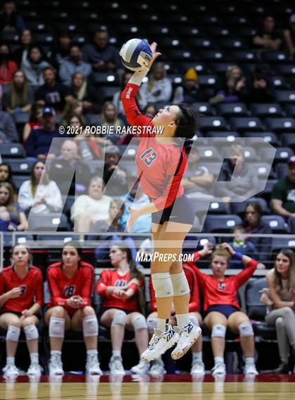 Thumbnail 2 in Lovejoy vs. Grapevine (UIL Volleyball 5A Finals) photogallery.
