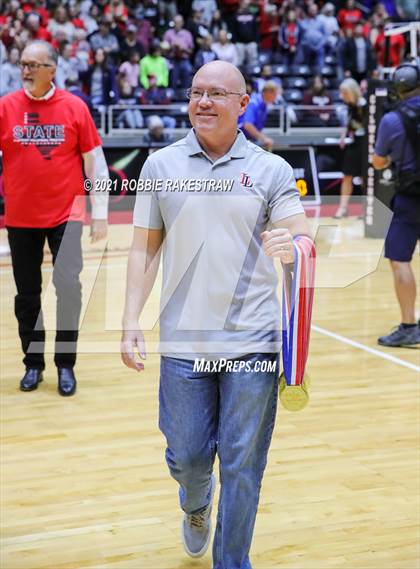 Thumbnail 2 in Lovejoy vs. Grapevine (UIL Volleyball 5A Finals) photogallery.