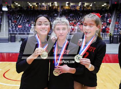 Thumbnail 1 in Lovejoy vs. Grapevine (UIL Volleyball 5A Finals) photogallery.