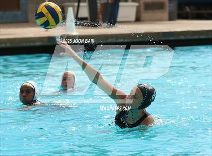 Thumbnail 2 in Clovis North vs Menlo School (Acalanes Invitational) photogallery.