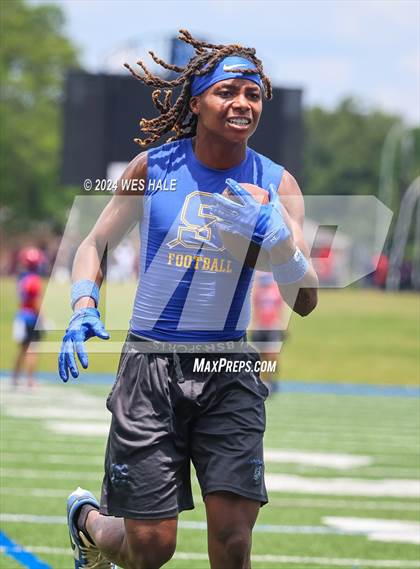 Thumbnail 3 in Senatobia vs Middle College (U of Memphis 7v7) photogallery.