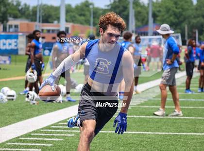 Thumbnail 2 in Senatobia vs Middle College (U of Memphis 7v7) photogallery.