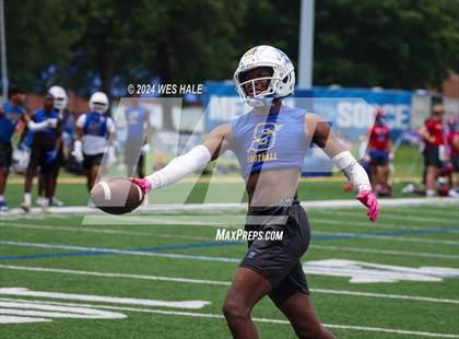 Thumbnail 2 in Senatobia vs Middle College (U of Memphis 7v7) photogallery.