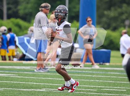 Thumbnail 1 in Senatobia vs Middle College (U of Memphis 7v7) photogallery.