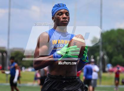 Thumbnail 3 in Senatobia vs Middle College (U of Memphis 7v7) photogallery.