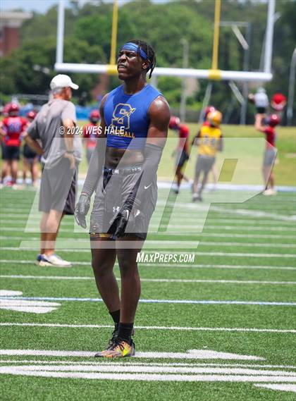 Thumbnail 1 in Senatobia vs Middle College (U of Memphis 7v7) photogallery.