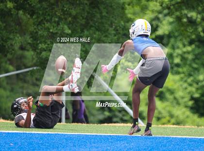 Thumbnail 2 in Senatobia vs Middle College (U of Memphis 7v7) photogallery.