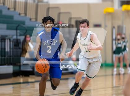 Thumbnail 2 in Creighton Prep @ Lincoln Southwest photogallery.