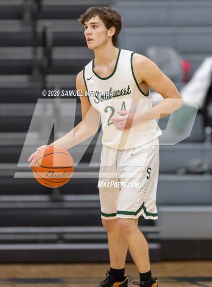 Thumbnail 2 in Creighton Prep @ Lincoln Southwest photogallery.