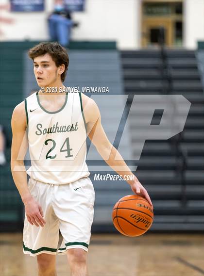 Thumbnail 3 in Creighton Prep @ Lincoln Southwest photogallery.