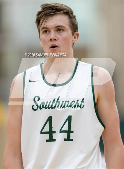 Thumbnail 2 in Creighton Prep @ Lincoln Southwest photogallery.