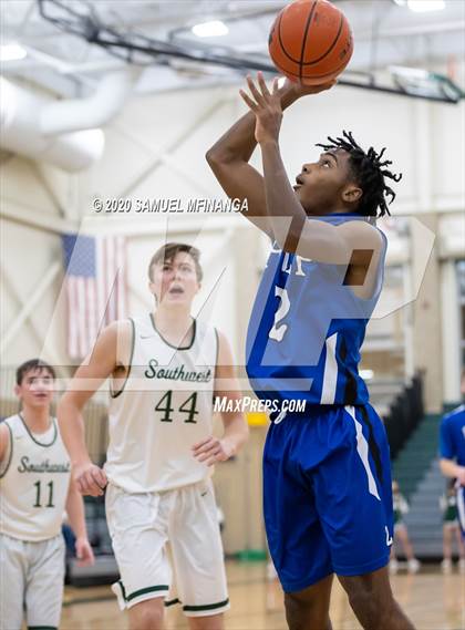 Thumbnail 2 in Creighton Prep @ Lincoln Southwest photogallery.