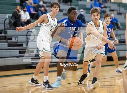 Thumbnail 2 in Creighton Prep @ Lincoln Southwest photogallery.
