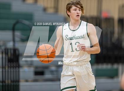 Thumbnail 2 in Creighton Prep @ Lincoln Southwest photogallery.