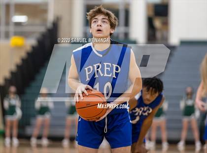 Thumbnail 2 in Creighton Prep @ Lincoln Southwest photogallery.