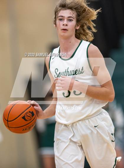 Thumbnail 3 in Creighton Prep @ Lincoln Southwest photogallery.