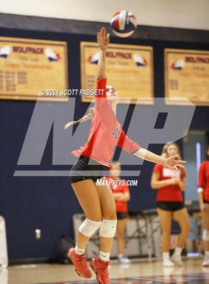 Thumbnail 3 in Elsinore @ Great Oak photogallery.