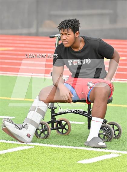 Thumbnail 1 in Bourgade Catholic vs. Goldwater (Goldwater 7 on 7 Tournament) photogallery.