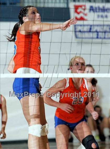Thumbnail 1 in Riverton vs. Auburn photogallery.