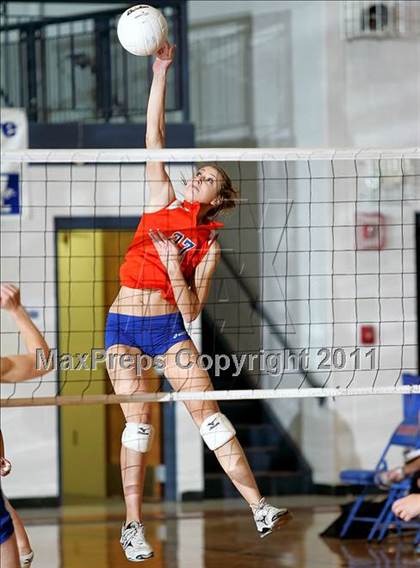 Thumbnail 3 in Riverton vs. Auburn photogallery.