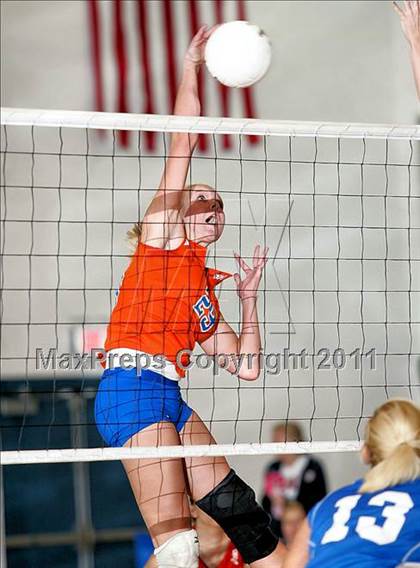 Thumbnail 2 in Riverton vs. Auburn photogallery.