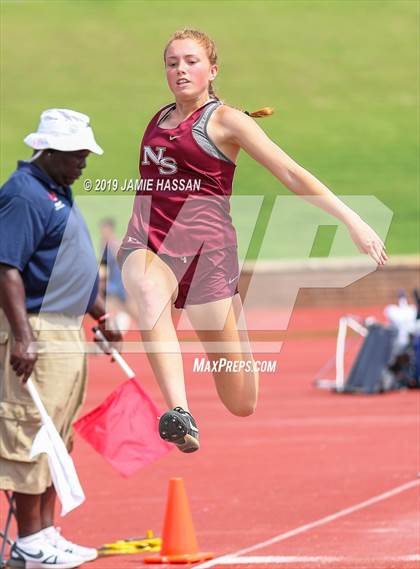 Thumbnail 3 in SCHSL State Track Meet (Girls Field Events) photogallery.