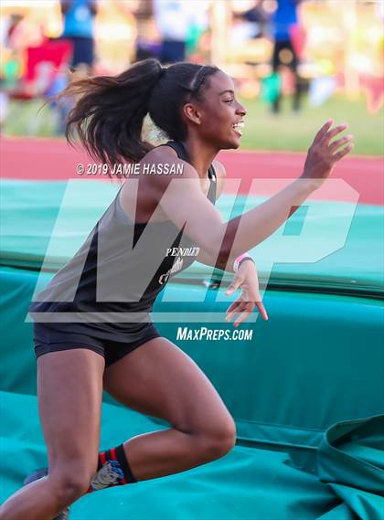 Thumbnail 3 in SCHSL State Track Meet (Girls Field Events) photogallery.