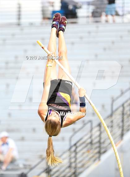 Thumbnail 3 in SCHSL State Track Meet (Girls Field Events) photogallery.