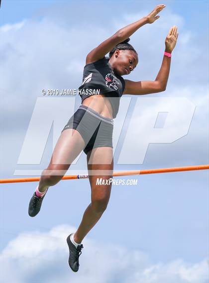 Thumbnail 3 in SCHSL State Track Meet (Girls Field Events) photogallery.