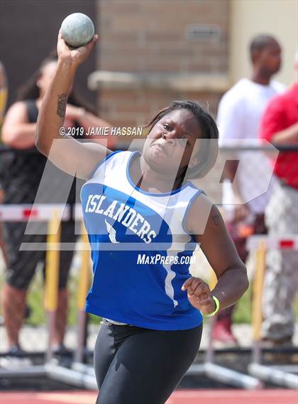 Thumbnail 1 in SCHSL State Track Meet (Girls Field Events) photogallery.