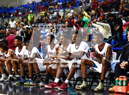 Thumbnail 2 in Earle vs. Marked Tree (AAA 2A Final) photogallery.