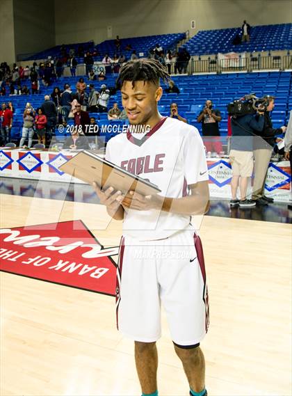 Thumbnail 2 in Earle vs. Marked Tree (AAA 2A Final) photogallery.