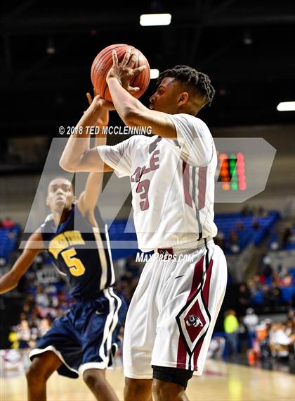 Thumbnail 1 in Earle vs. Marked Tree (AAA 2A Final) photogallery.