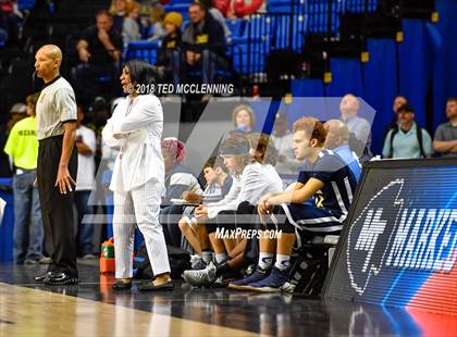 Thumbnail 2 in Earle vs. Marked Tree (AAA 2A Final) photogallery.