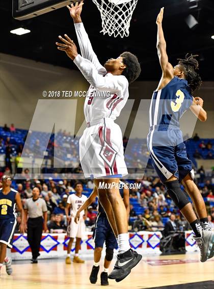 Thumbnail 1 in Earle vs. Marked Tree (AAA 2A Final) photogallery.