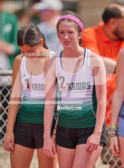 Thumbnail 3 in Northland Christian Relays (800M) photogallery.
