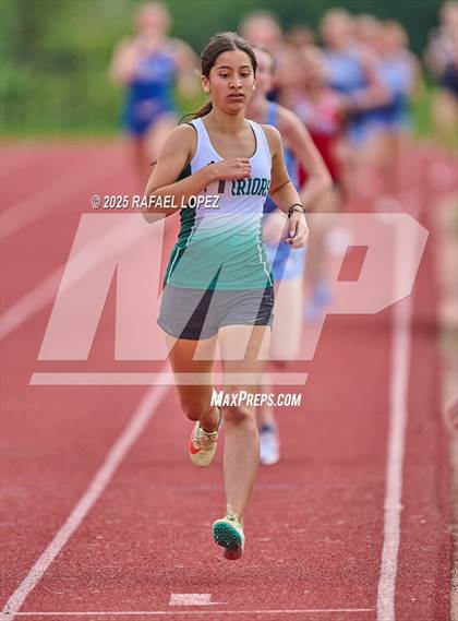 Thumbnail 2 in Northland Christian Relays (800M) photogallery.