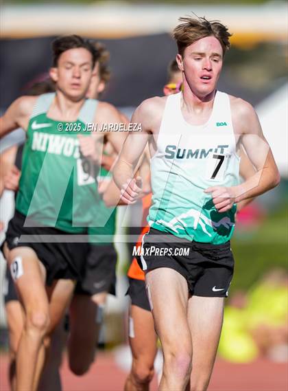 Thumbnail 1 in CHSAA Final 4A  (3200 Meter) photogallery.