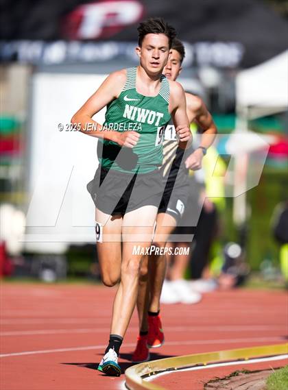 Thumbnail 1 in CHSAA Final 4A  (3200 Meter) photogallery.