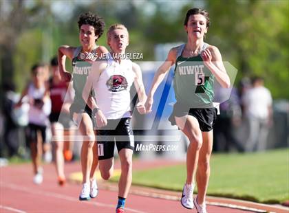 Thumbnail 1 in CHSAA Final 4A  (3200 Meter) photogallery.