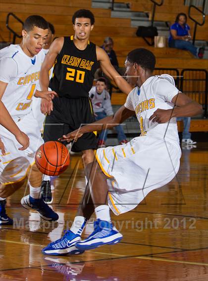Thumbnail 2 in Copperas Cove vs. Klein Oak (McDonald's Texas Invitational) photogallery.