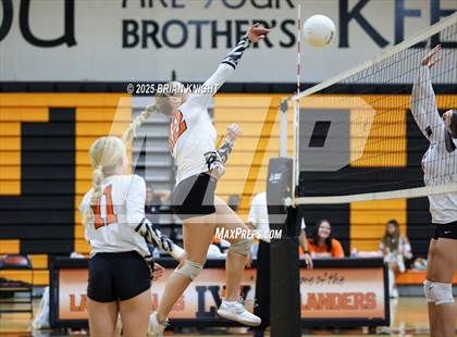Thumbnail 3 in JV: Avon Park @ Lake Wales photogallery.