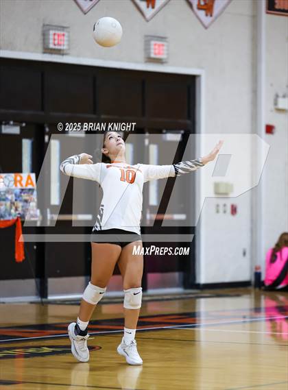 Thumbnail 2 in JV: Avon Park @ Lake Wales photogallery.